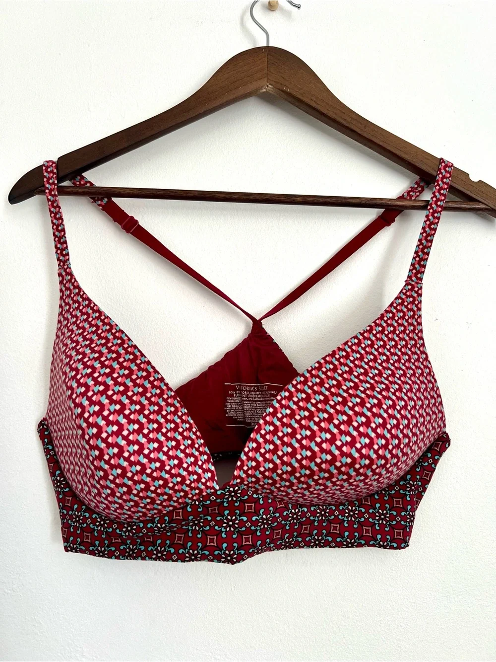 Victoria’s Secret Lightly Lined Plunge Bikini Top 36C Mixed Print